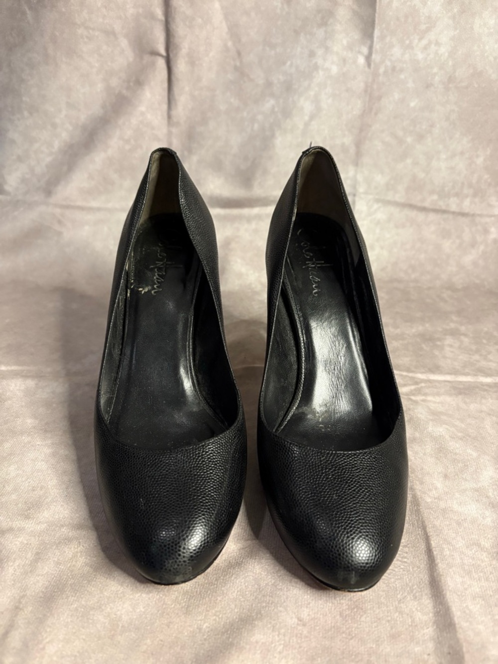 Cole Haan Nike Air Black Textured Leather Heels Sz 7.5B - Picture 3 of 5